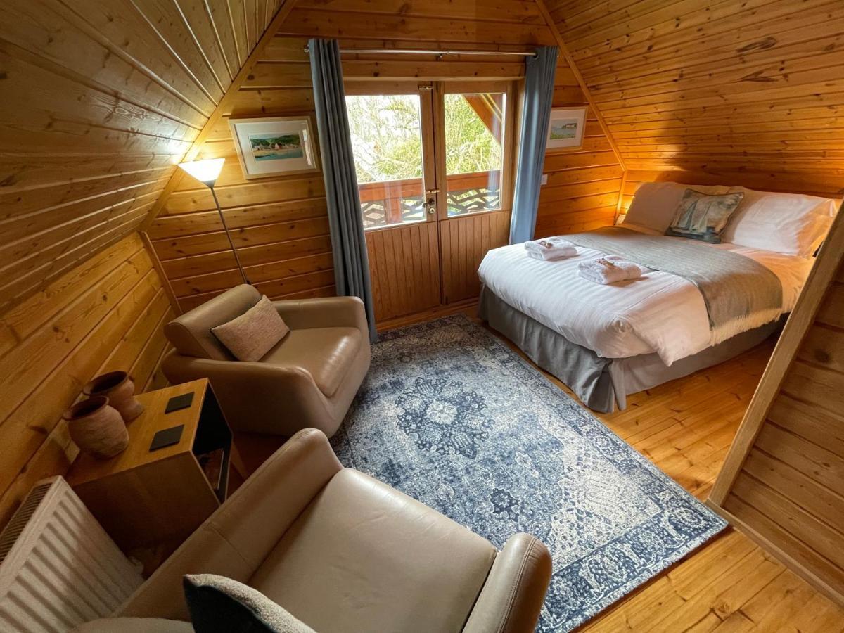 Luxury 3 Bedroom, 3 Bathroom Lodge With Hot Tub Llanbedr  Buitenkant foto